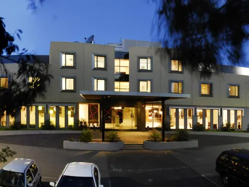 Golden Pebble Hotel Hotels in Ferntree Gully