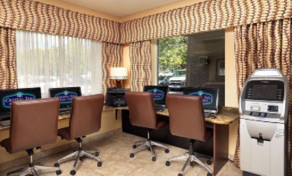 Crystal Inn Hotel & Suites - Salt Lake City