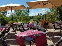 Auberge d'Ici et d'Ailleurs Hotels in Turenne