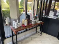 Red Roof Inn & Suites Clinton, TN Hotels in Clinton