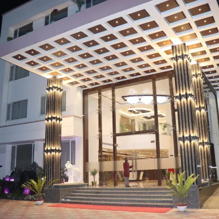 Dhamma Grand Hotel Resort
