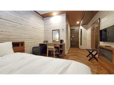 Business & Activity Chanvre Hotels near Manpukuji Temple