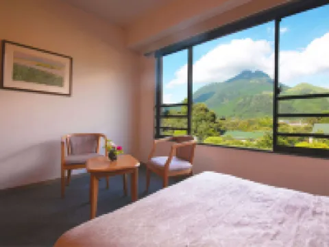 ゆふいん山水館 由布のホテル