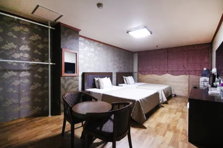 Youngcheon Mido Отели рядом с достопримечательностью «Auno Feliz Glamping»