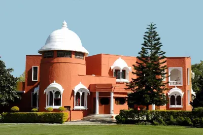 Oriental Palace Resorts Hotel a 