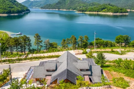 Chungju Chungju Hoban Pension Отели в г. Чхунджу