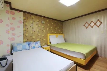 Yeongam Silk Road Отели рядом с достопримечательностью «Daebul University»