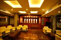 Luxora Hotel and Spa - Airport Shuttle