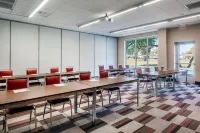 Four Points by Sheraton at Phoenix Mesa Gateway Airport - Business