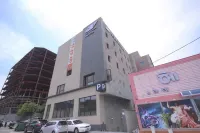 Aju Business Hotel