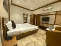 Hotel Damodar Hotels near Veraval Seafront