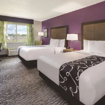 La Quinta Inn & Suites by Wyndham Elkhart
