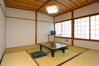 Lodge Shosen Hotels in Otari