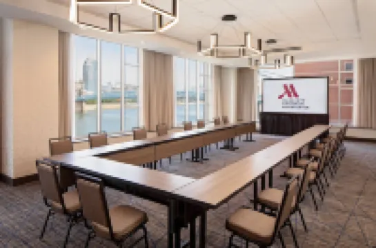 シンシナティ マリオット・アット リバーセンター