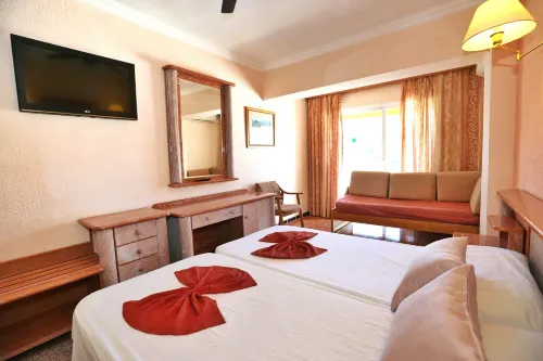Hotel Manaus Hotels in Cala Blava