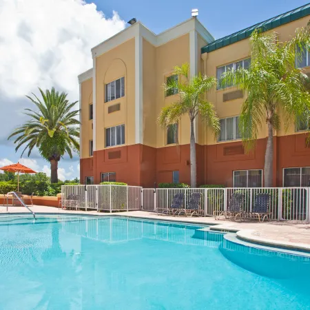 Holiday Inn Express CLEARWATER EAST - ICOT CENTER by IHG