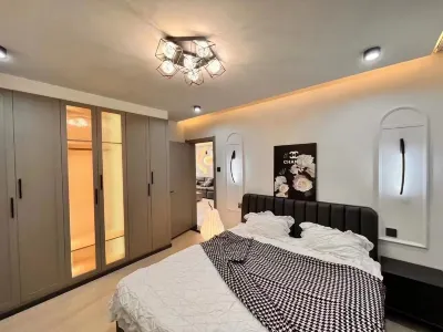 Landlord Xiaowang Apartment (Yanhe Road) Hotels in 