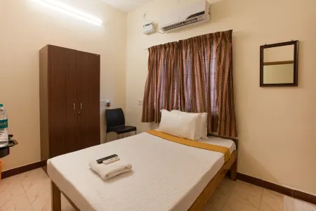 Hotel Temple Stay Отели рядом с достопримечательностью «Dsit,collage,samayapuram,trichy»