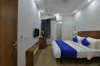 Townhouse Golden Frame Hotels in Indirapuram