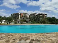 Lux Suites Golden Sun Studio Apartments Các khách sạn ở Tiwi