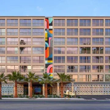 聖莫妮卡總督飯店 Mt. Olive Lutheran Church附近的飯店