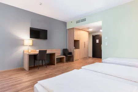 Akeah Verdi Budapest
