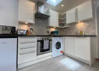 St Benedict’s Street Flat with Roof Terrace Hotels in Hellesdon