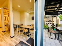 The Bilimbi Guesthouse and Inn Hotels in Huraa