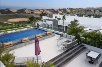 Pramod Lands End Resort, a Member of Radisson Individuals - Pools