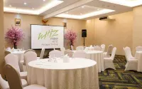 Whiz Prime Hotel Kelapa Gading