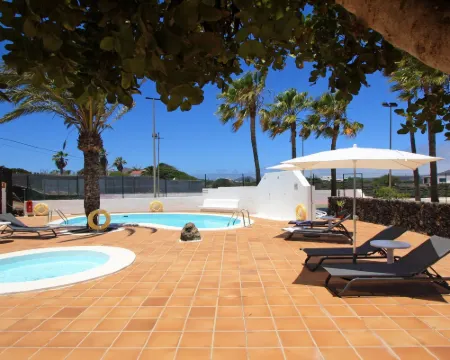 Hotel Rural Finca de La Florida Hotels in San Bartolome