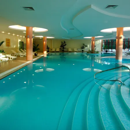 Apollo Spa Resort - All-Inclusive , Indoor & Outdoor Pools & Individual AC in Every Room