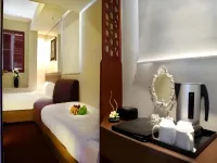 Oriental Lander Hotel Hotels in Prince Edward and Tai Kok Tsui