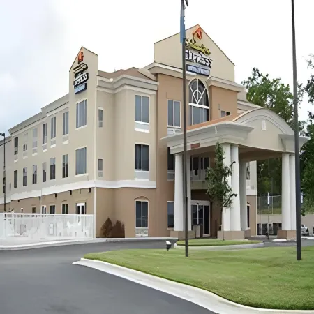 Holiday Inn Express & Suites BROOKSVILLE WEST by IHG