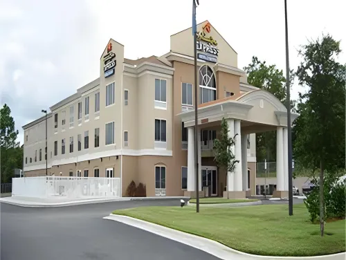 Holiday Inn Express & Suites BROOKSVILLE WEST by IHG - Gym