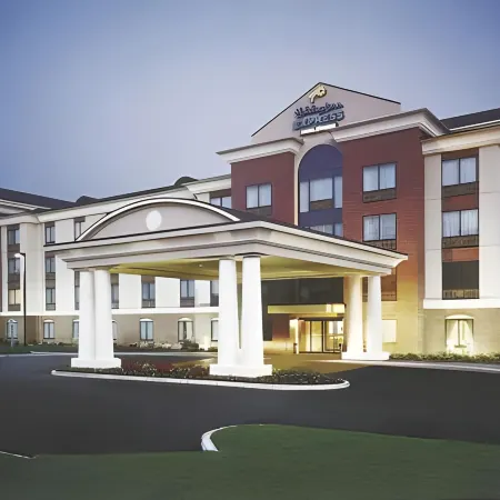 Holiday Inn Express COLUMBIA by IHG