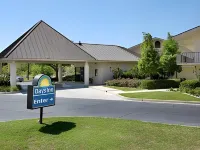 Days Inn by Wyndham Lake Park/Valdosta Hotels in Lowndes County