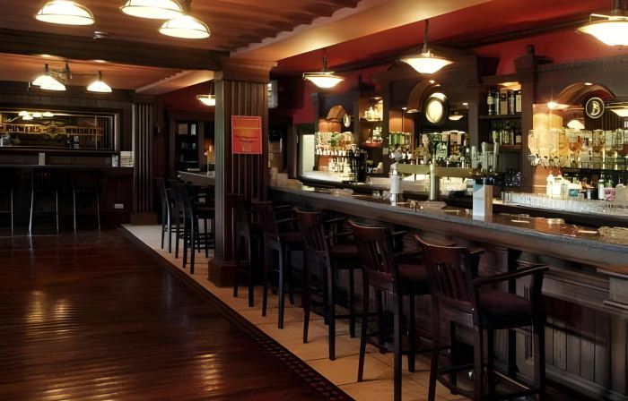 Ballymac Hotel