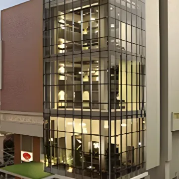 Hotel Supreme Heritage Отели рядом с Аэропорт Логеджаон