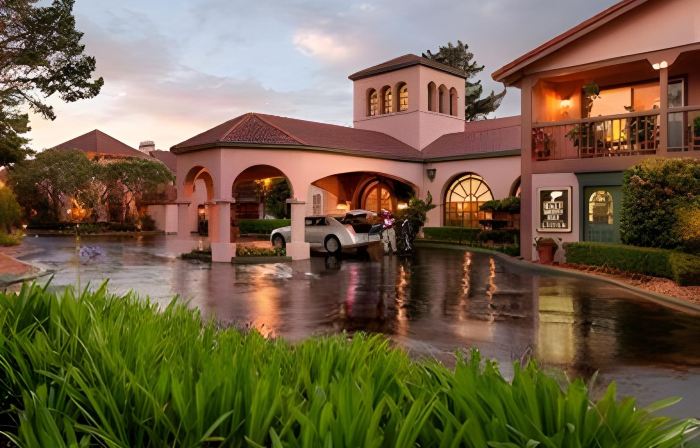 Half Moon Bay Lodge