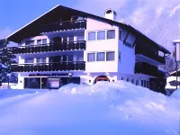 Hotel Rheinischer Hof Hotels near Olympic Ski Jump