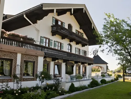 Weßner Hof Landhotel & Restaurant Hotels in Schleching