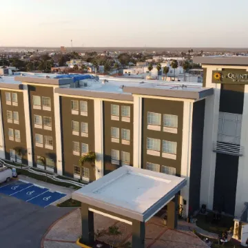 La Quinta by Wyndham Reynosa