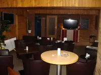 伊租梅爾帕餐廳酒店 - 3星級