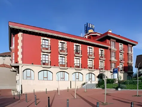 Hospedium天空藍松迪卡酒店