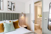Your Apartment |  Two Bed Apartment with Balcony - 방갈로