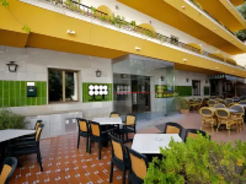 弗洛爾洛杉磯阿爾門德羅斯飯店