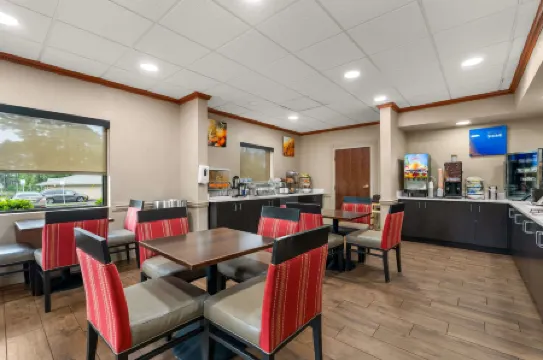 Comfort Inn & Suites Chipley I-10