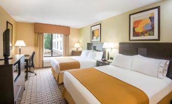 Holiday Inn Express & Suites Sharon-Hermitage