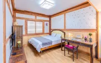 Naju Eden House Pension Hotels in Naju-Si